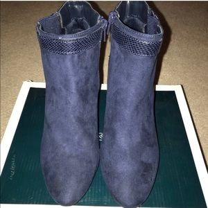Karen Scott Navy Blue Boots sz 7